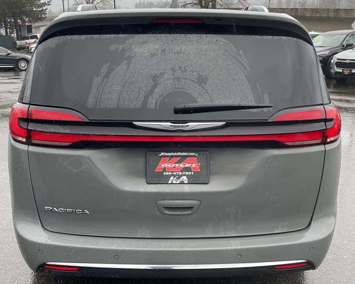 2021 Chrysler Pacifica Touring L Minivan 4D Port Orchard WA