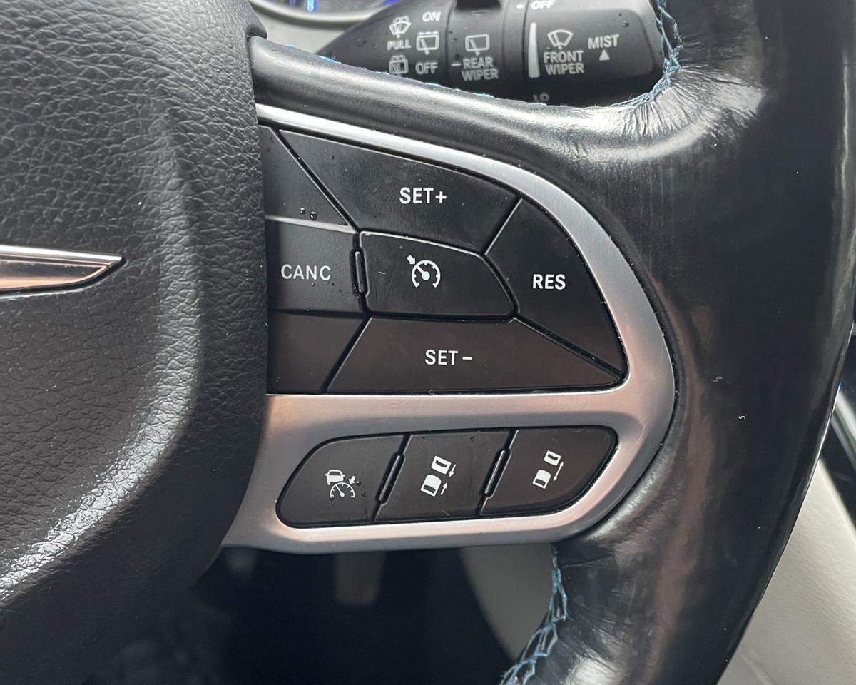 2021 Chrysler Pacifica Touring L Minivan 4D Port Orchard WA