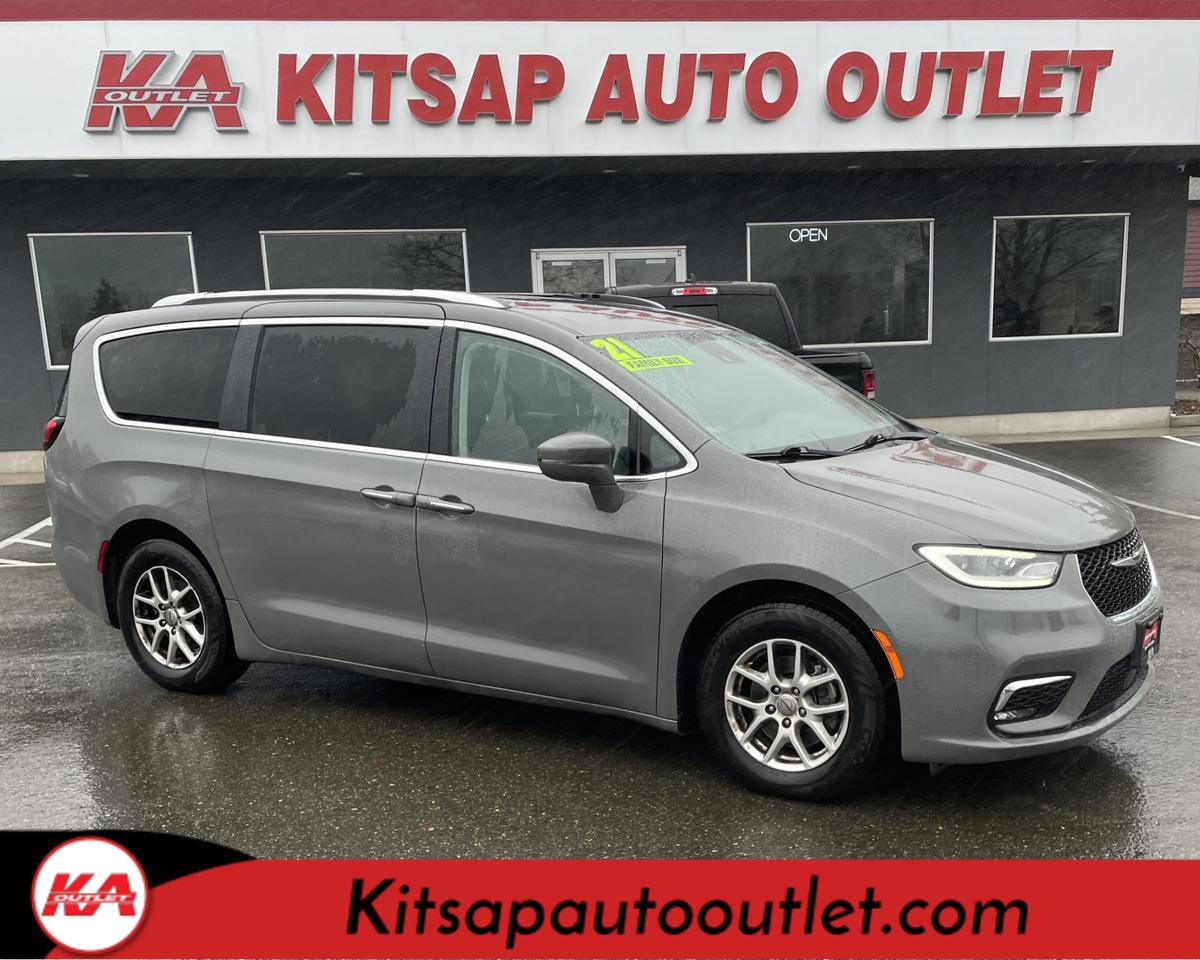 2021 Chrysler Pacifica Touring L Minivan 4D