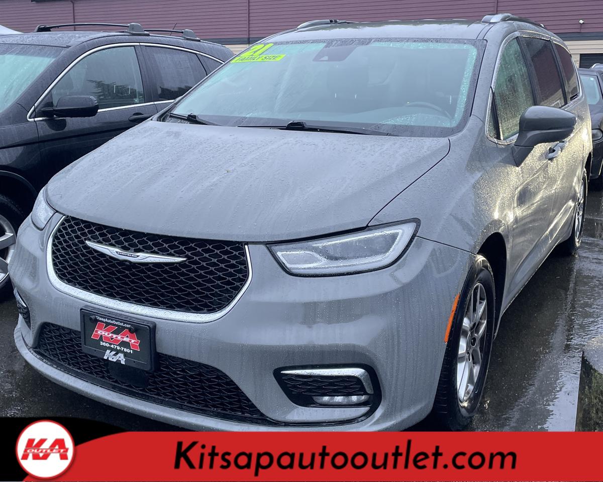 2021 Chrysler Pacifica Touring L Minivan 4D