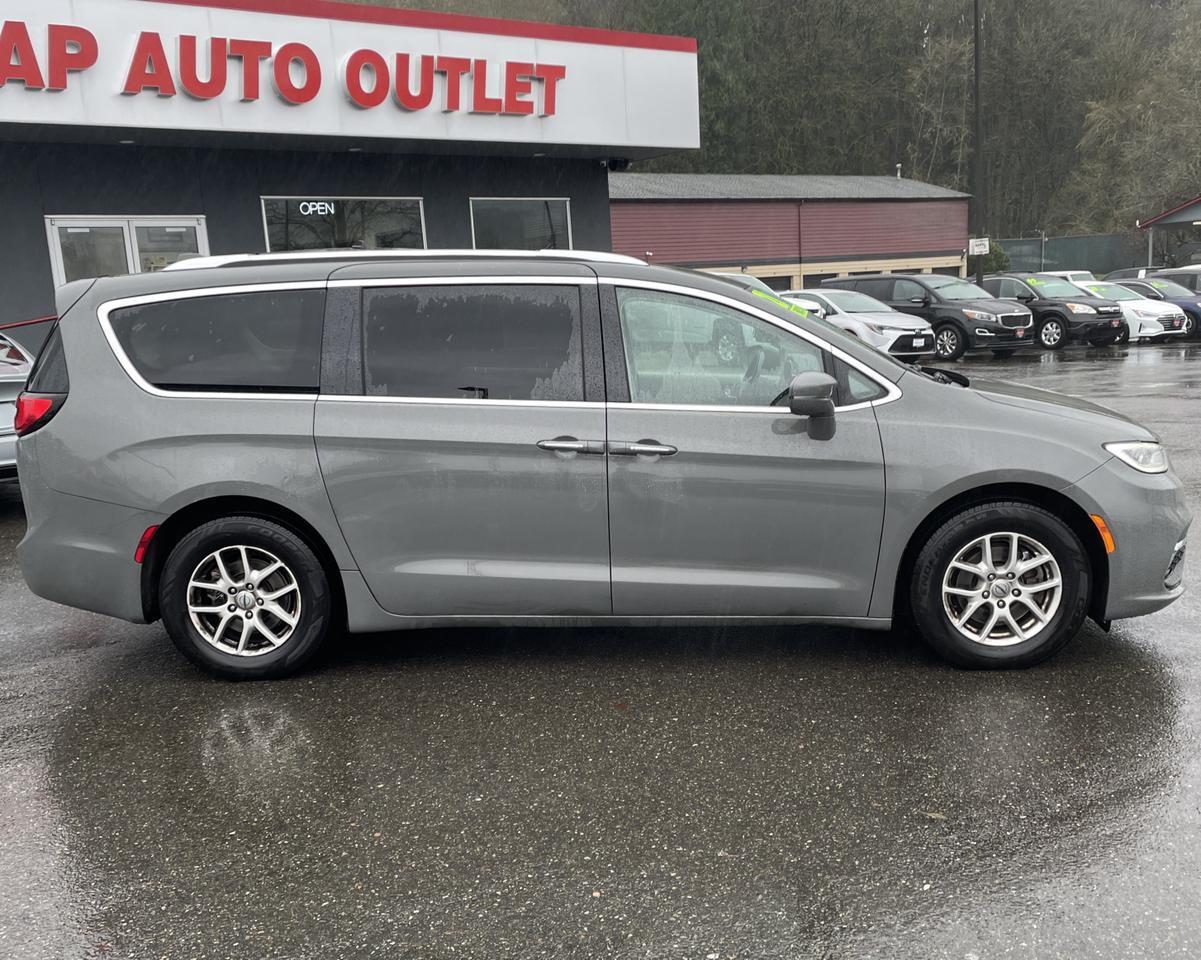 2021 Chrysler Pacifica Touring L Minivan 4D Port Orchard WA