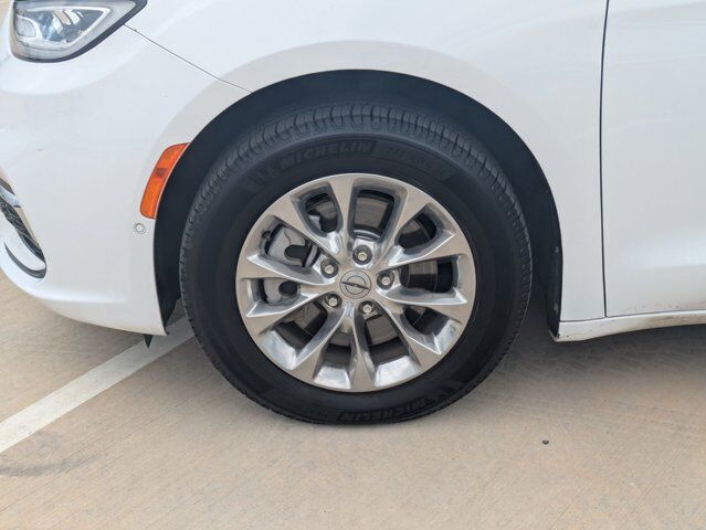2021 Chrysler Pacifica Touring L Castroville TX