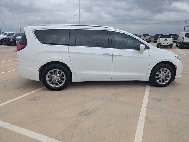 2021 Chrysler Pacifica Touring L Castroville TX