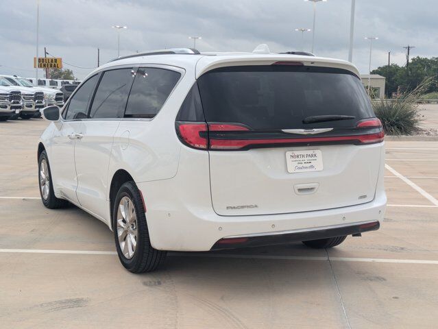 2021 Chrysler Pacifica Touring L Castroville TX