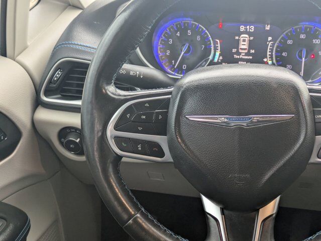 2021 Chrysler Pacifica Touring L Castroville TX