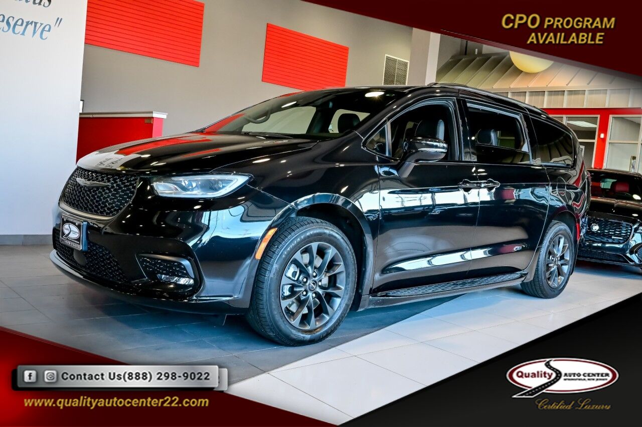 2021 Chrysler Pacifica Touring L