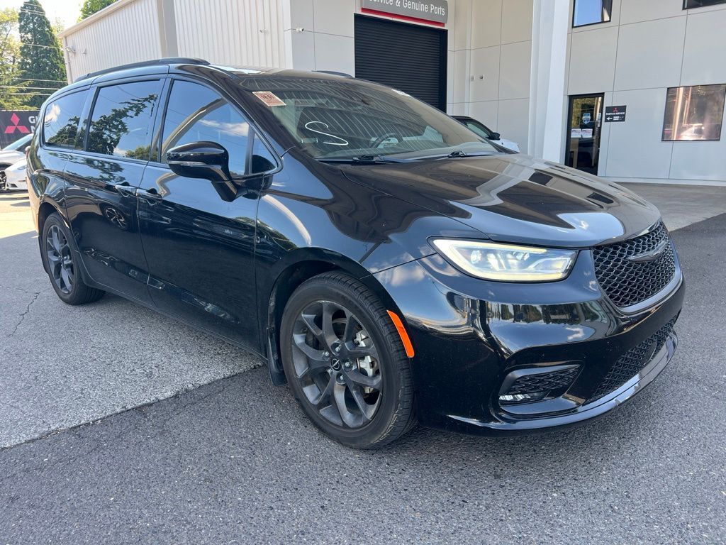2021 Chrysler Pacifica Touring