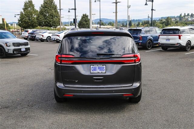 2021 Chrysler Pacifica Touring Renton WA