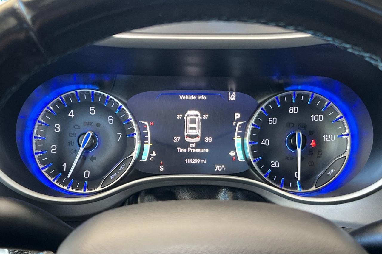 2021 Chrysler Pacifica Touring Roseville CA