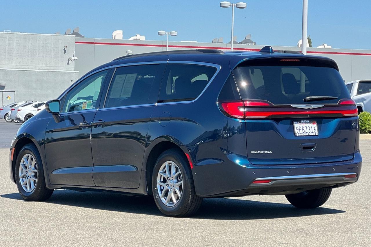 2021 Chrysler Pacifica Touring Roseville CA