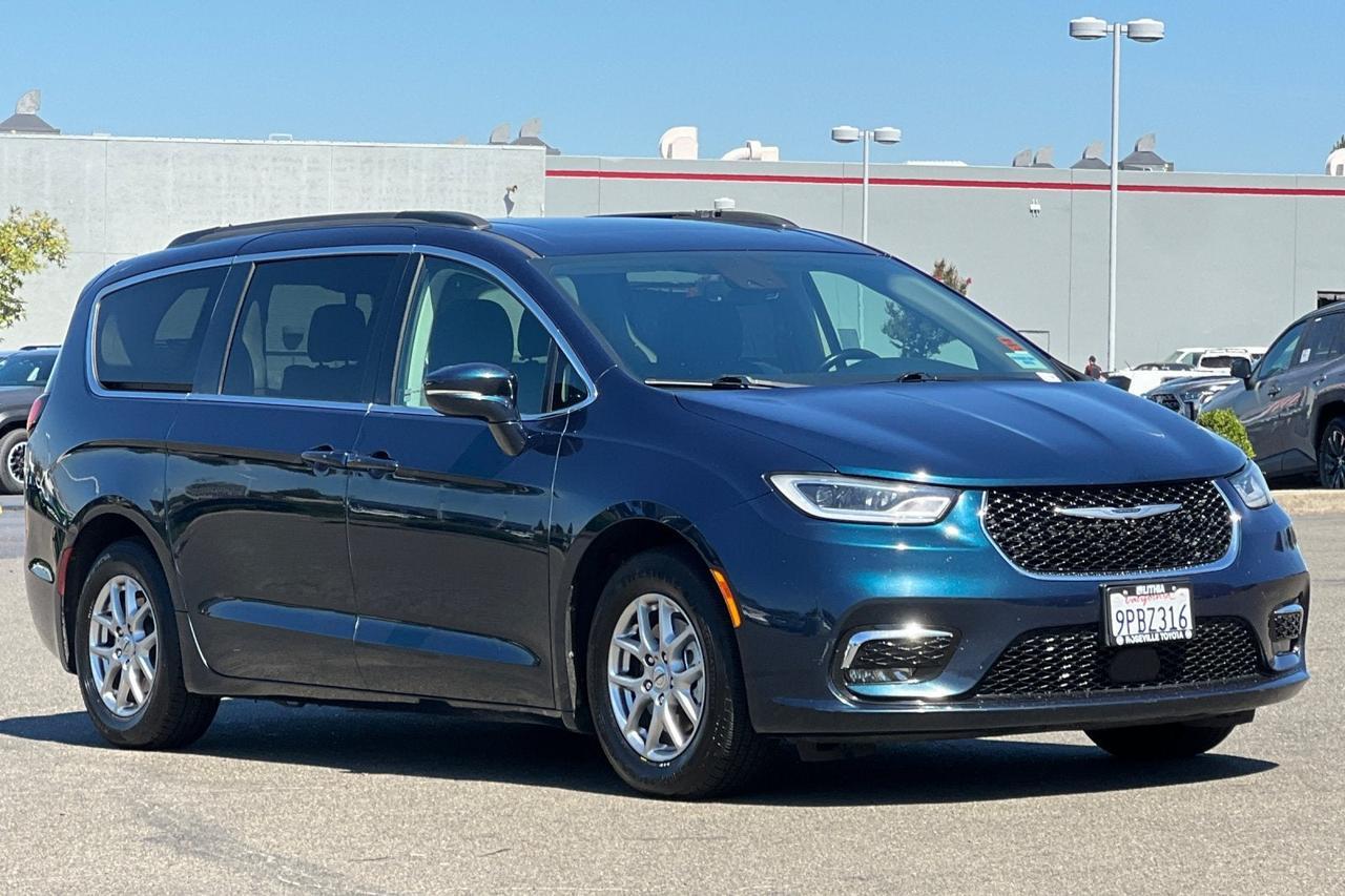 2021 Chrysler Pacifica Touring Roseville CA