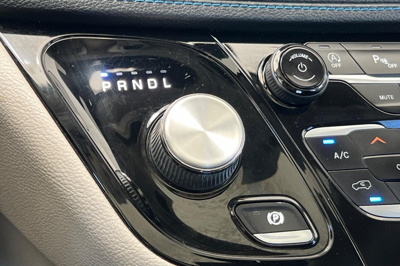 2021 Chrysler Pacifica Touring Roseville CA