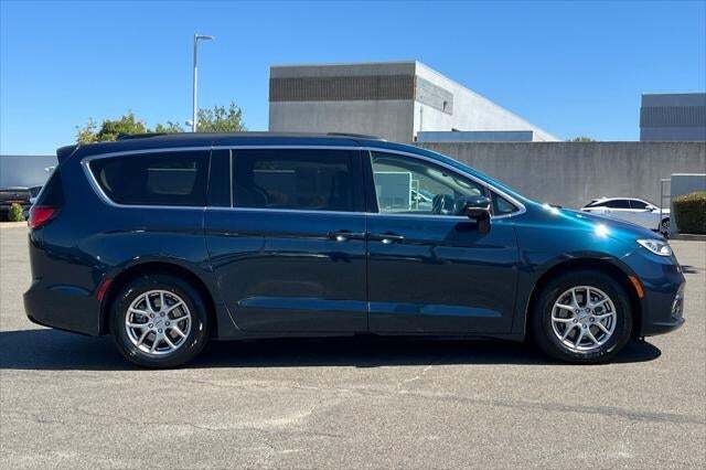 2021 Chrysler Pacifica Touring Roseville CA