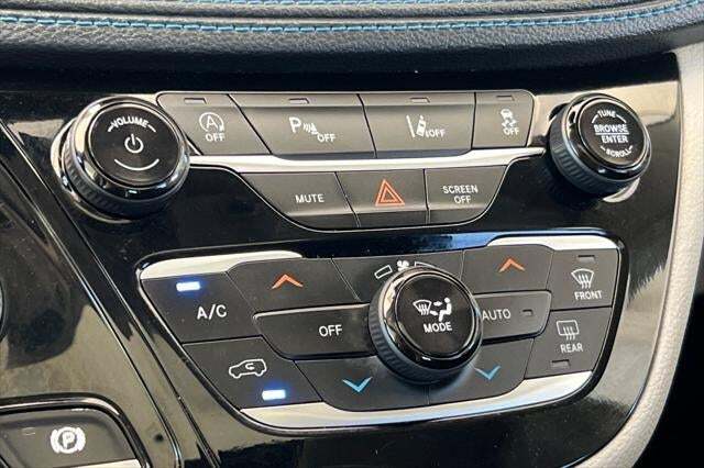 2021 Chrysler Pacifica Touring Roseville CA