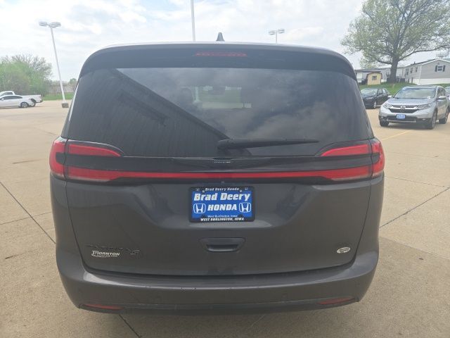 2021 Chrysler Pacifica Touring West Burlington IA