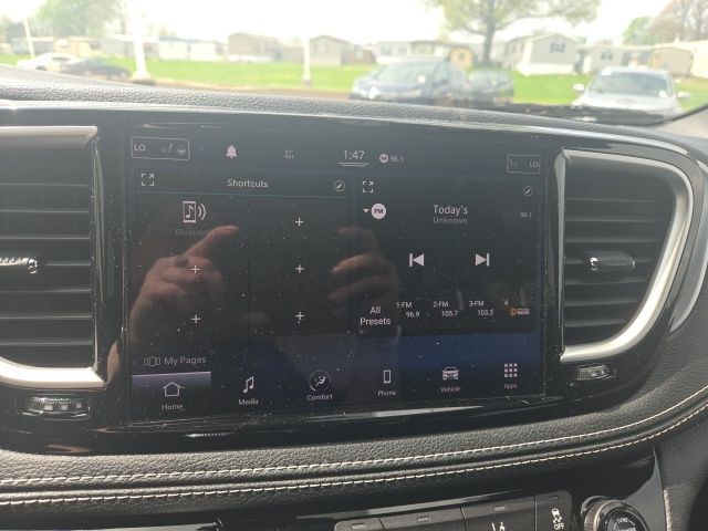 2021 Chrysler Pacifica Touring West Burlington IA