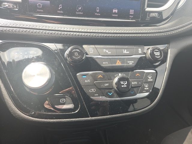 2021 Chrysler Pacifica Touring West Burlington IA