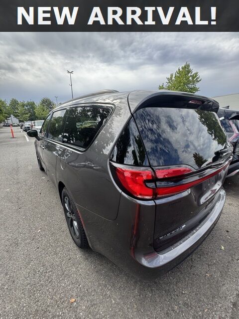 2021 Chrysler Pacifica Touring Renton WA