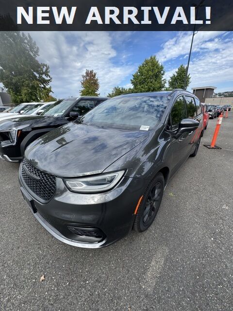 2021 Chrysler Pacifica Touring Renton WA