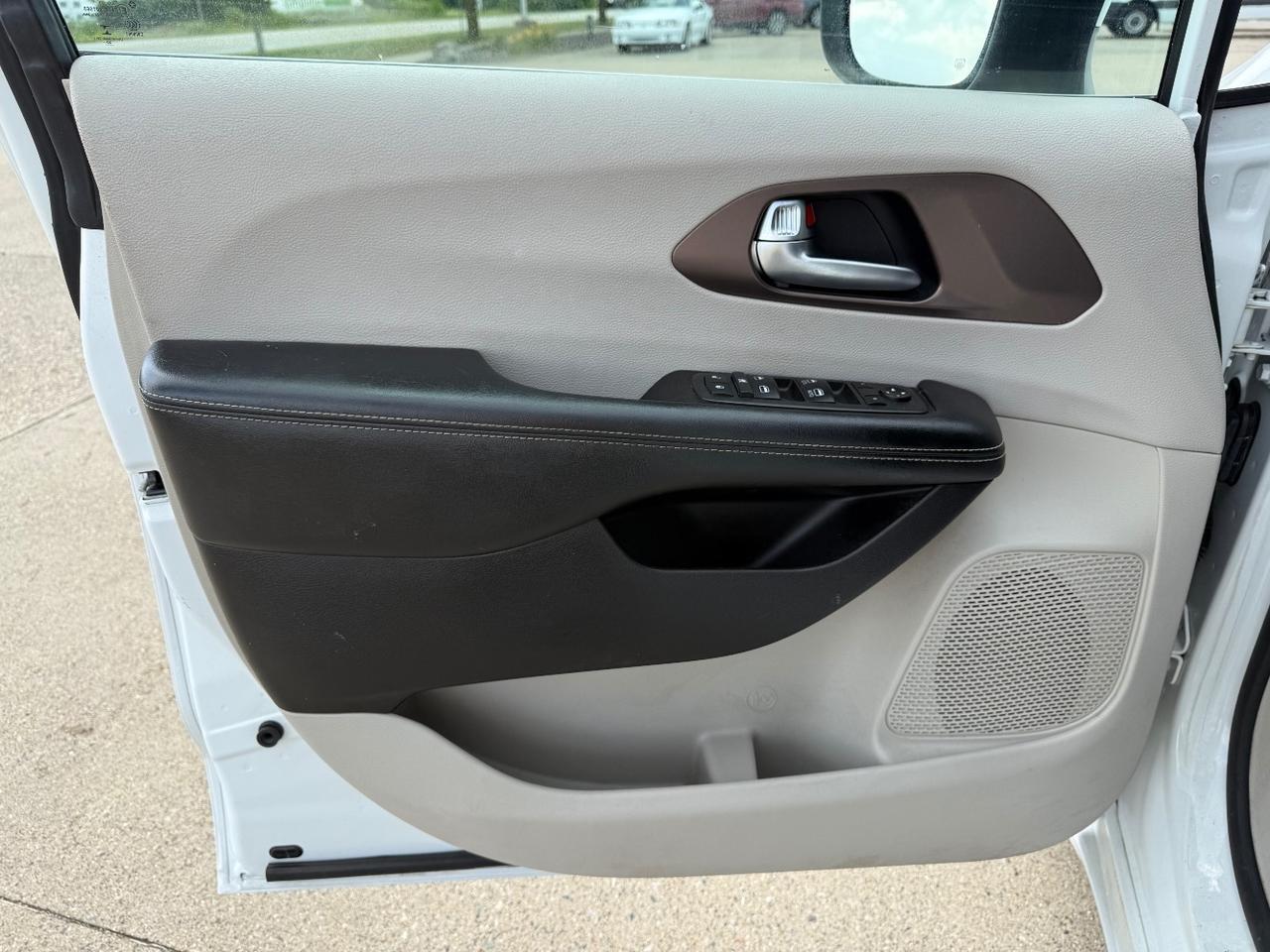 2021 Chrysler Voyager LX Middleville MI
