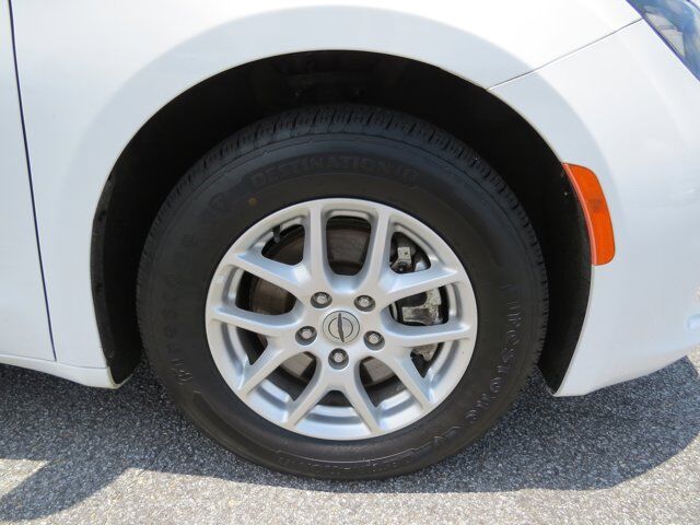 2021 Chrysler Voyager LX Wilson NC