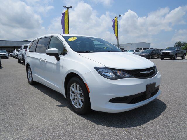 2021 Chrysler Voyager LX Wilson NC