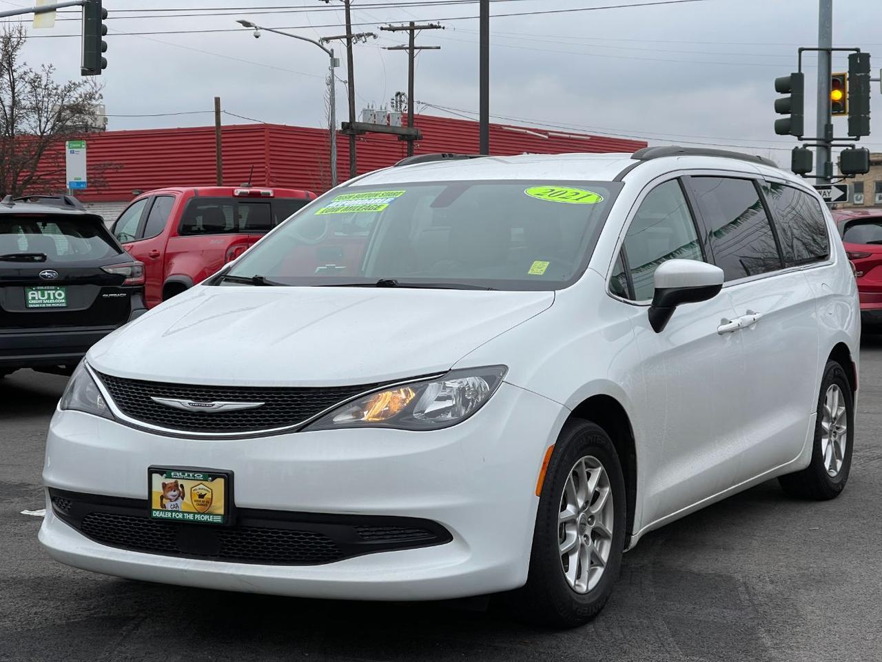 2021 Chrysler Voyager LXI