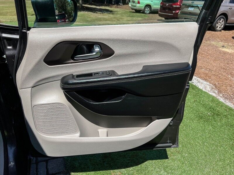2021 Chrysler Voyager LXI Wilmington NC