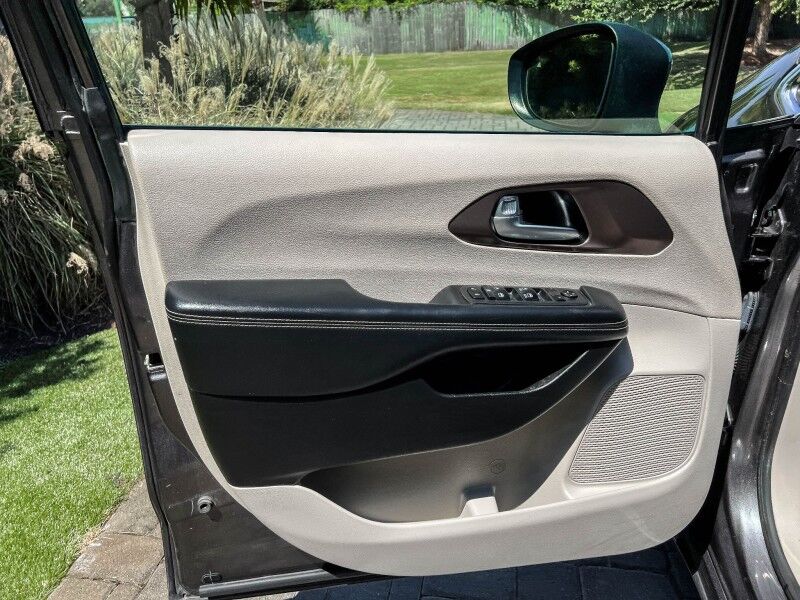 2021 Chrysler Voyager LXI Wilmington NC