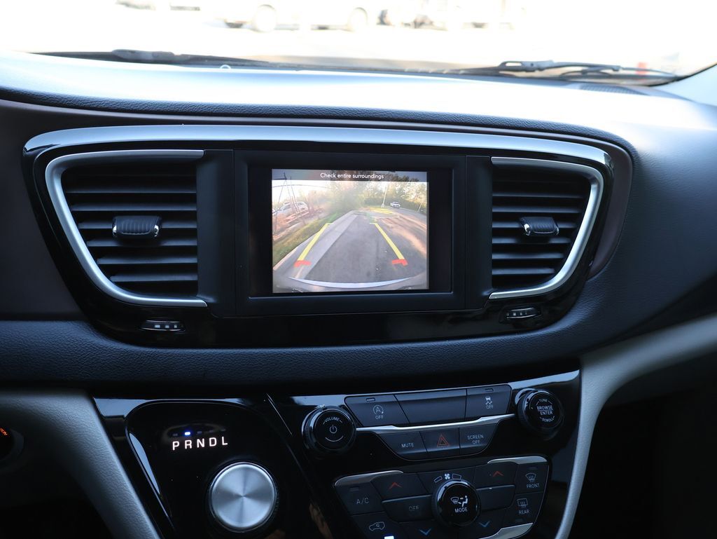 2021 Chrysler Voyager LXI San Clemente CA