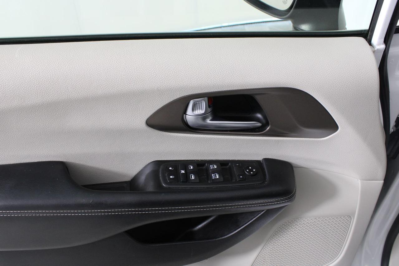 2021 Chrysler Voyager LXI Fredericksburg VA