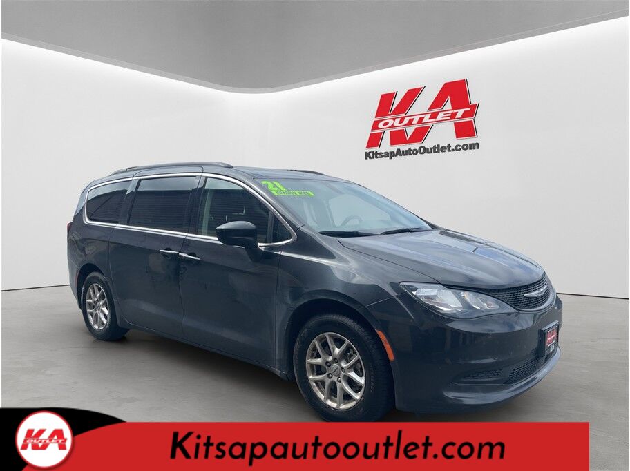 2021 Chrysler Voyager LXi Minivan 4D