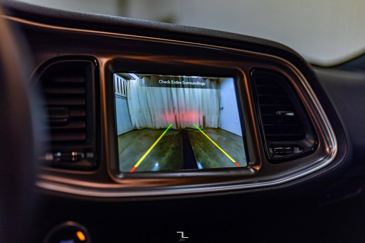 2021 Dodge Challenger AWD SXT  Bee Edition Nav BCam Red Deer AB