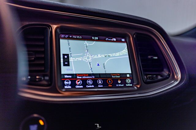 2021 Dodge Challenger AWD SXT  Bee Edition Nav BCam Red Deer AB