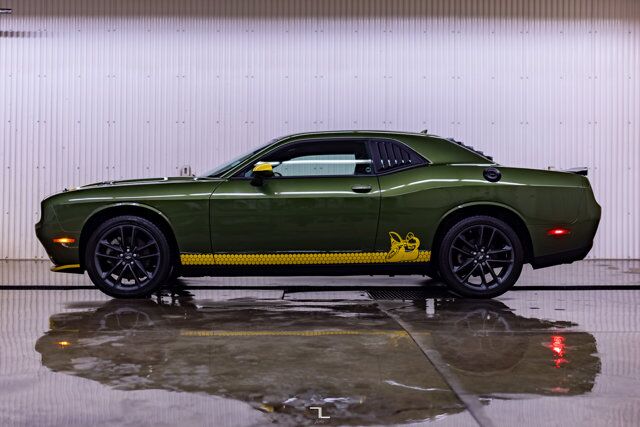 2021 Dodge Challenger AWD SXT  Bee Edition Nav BCam Red Deer AB