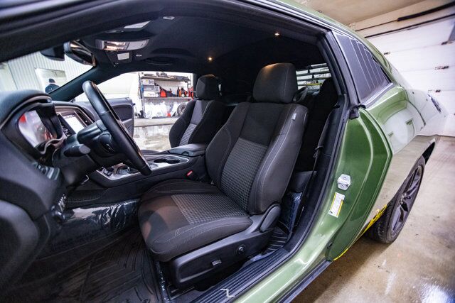 2021 Dodge Challenger AWD SXT  Bee Edition Nav BCam Red Deer AB