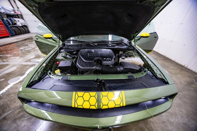 2021 Dodge Challenger AWD SXT  Bee Edition Nav BCam Red Deer AB