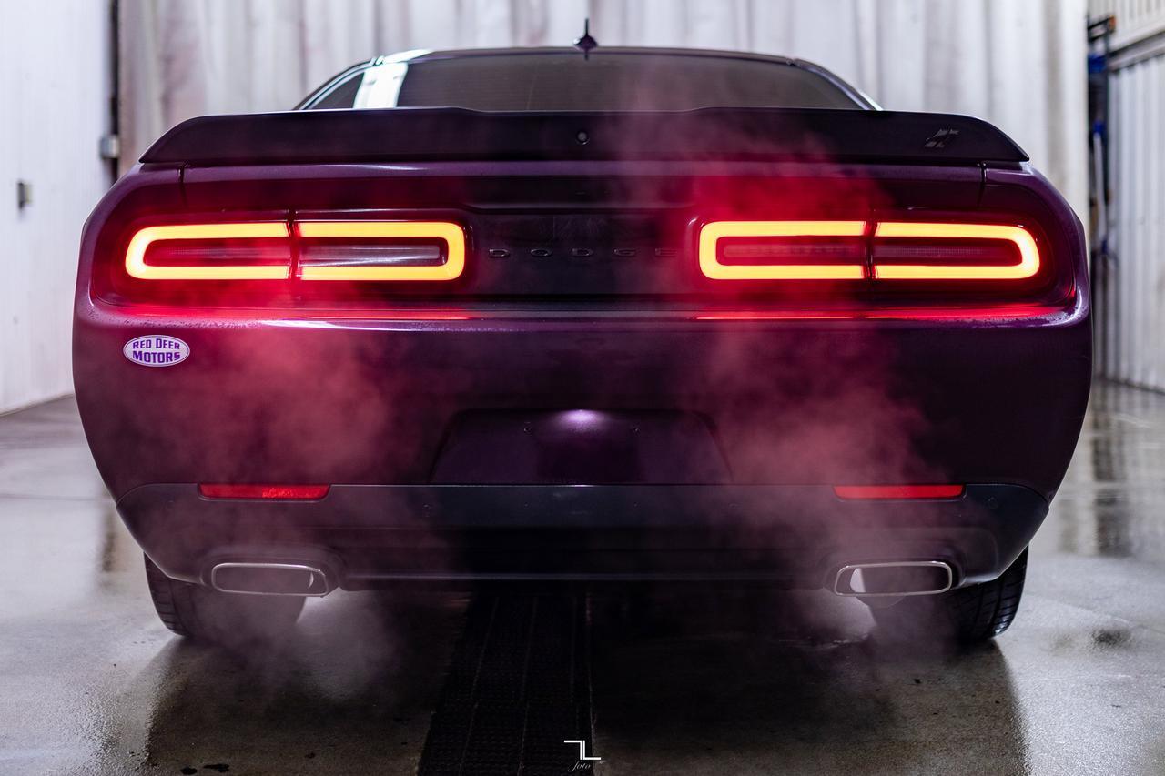 2021 Dodge Challenger AWD SXT Leather Roof Nav BCam Red Deer AB