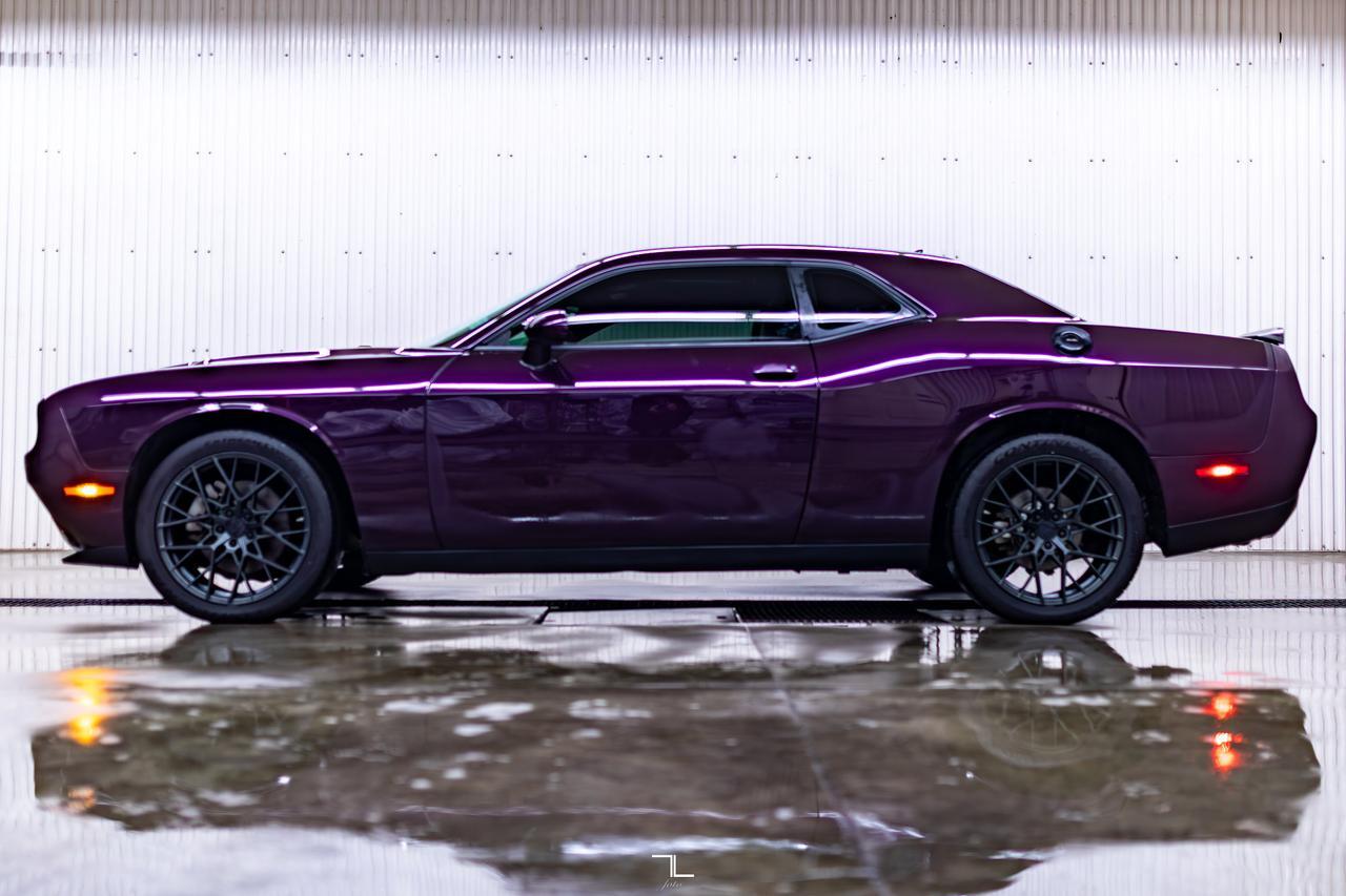 2021 Dodge Challenger AWD SXT Leather Roof Nav BCam Red Deer AB