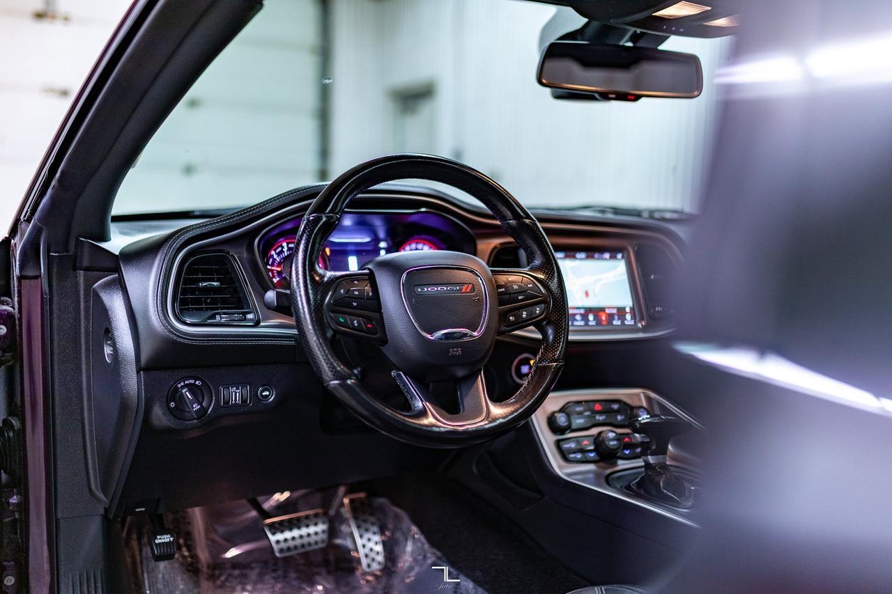 2021 Dodge Challenger AWD SXT Leather Roof Nav BCam Red Deer AB