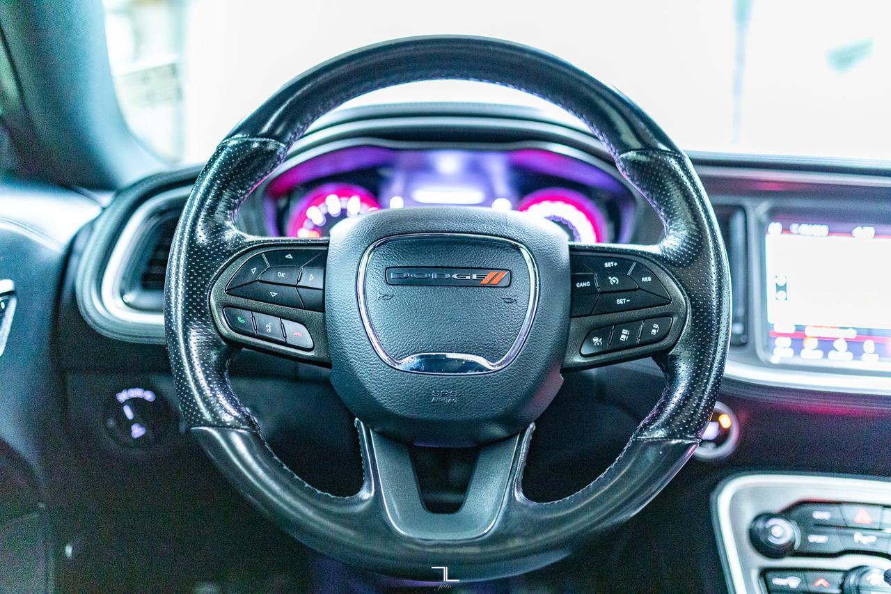 2021 Dodge Challenger AWD SXT Leather Roof Nav BCam Red Deer AB