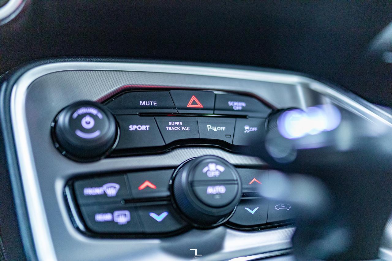 2021 Dodge Challenger R/T T/A Leather Roof Nav BCam Red Deer AB