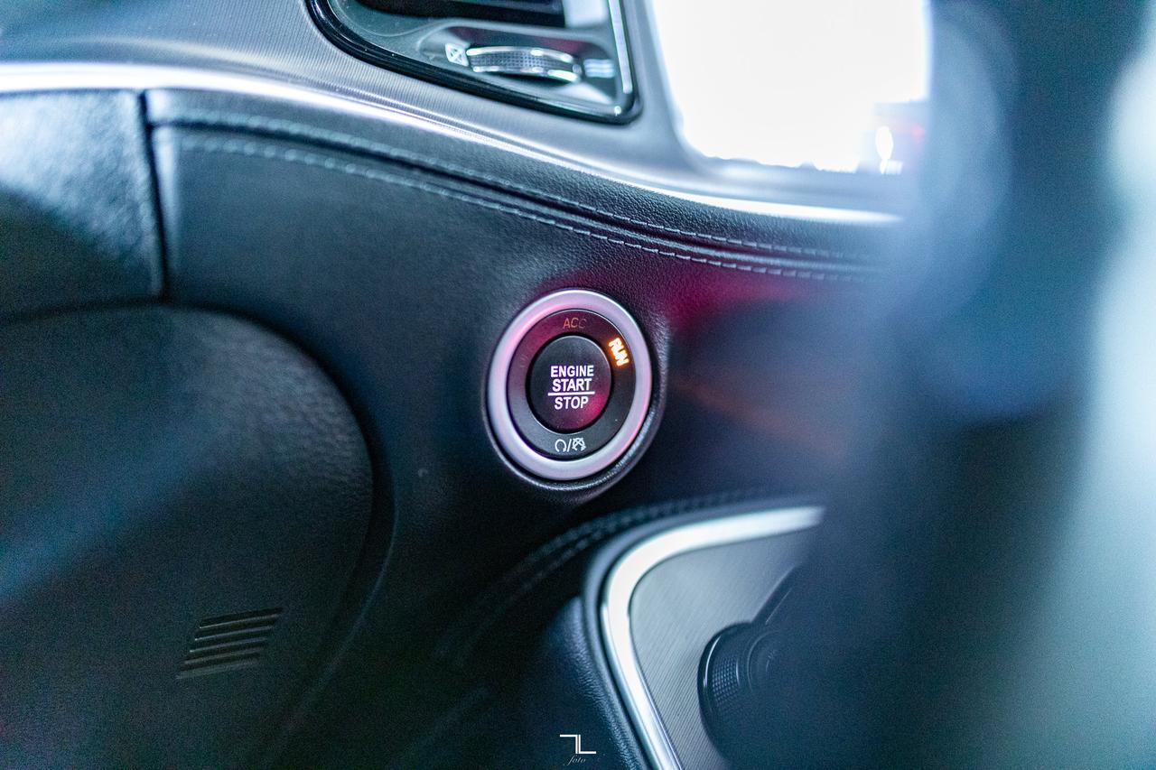 2021 Dodge Challenger R/T T/A Leather Roof Nav BCam Red Deer AB