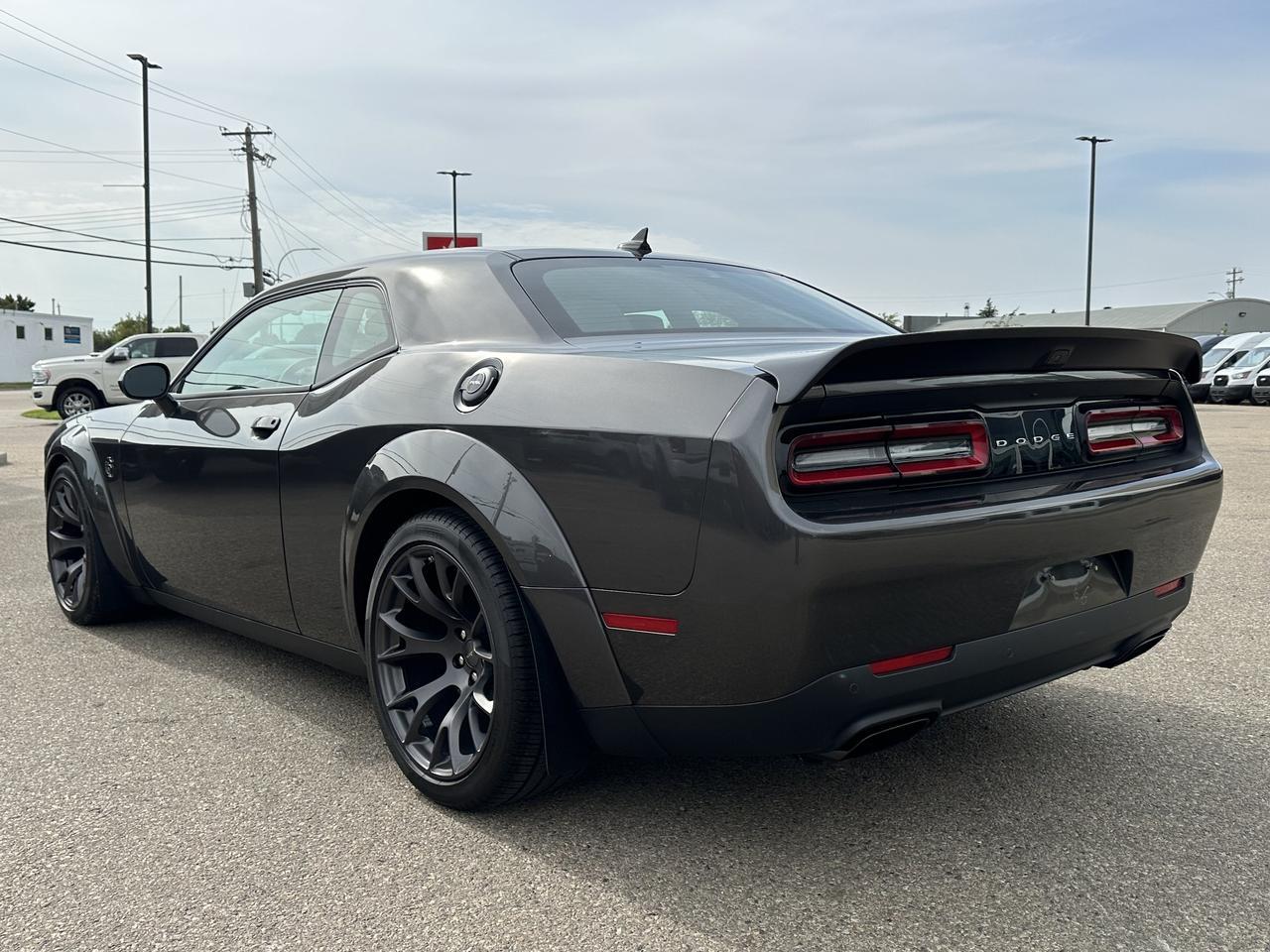 2021 Dodge Challenger SRT Hellcat Redeye Widebody RWD | Carbon & Suede Pkg | Sun Roof | Laguna Leather | Tech Package Redwater AB