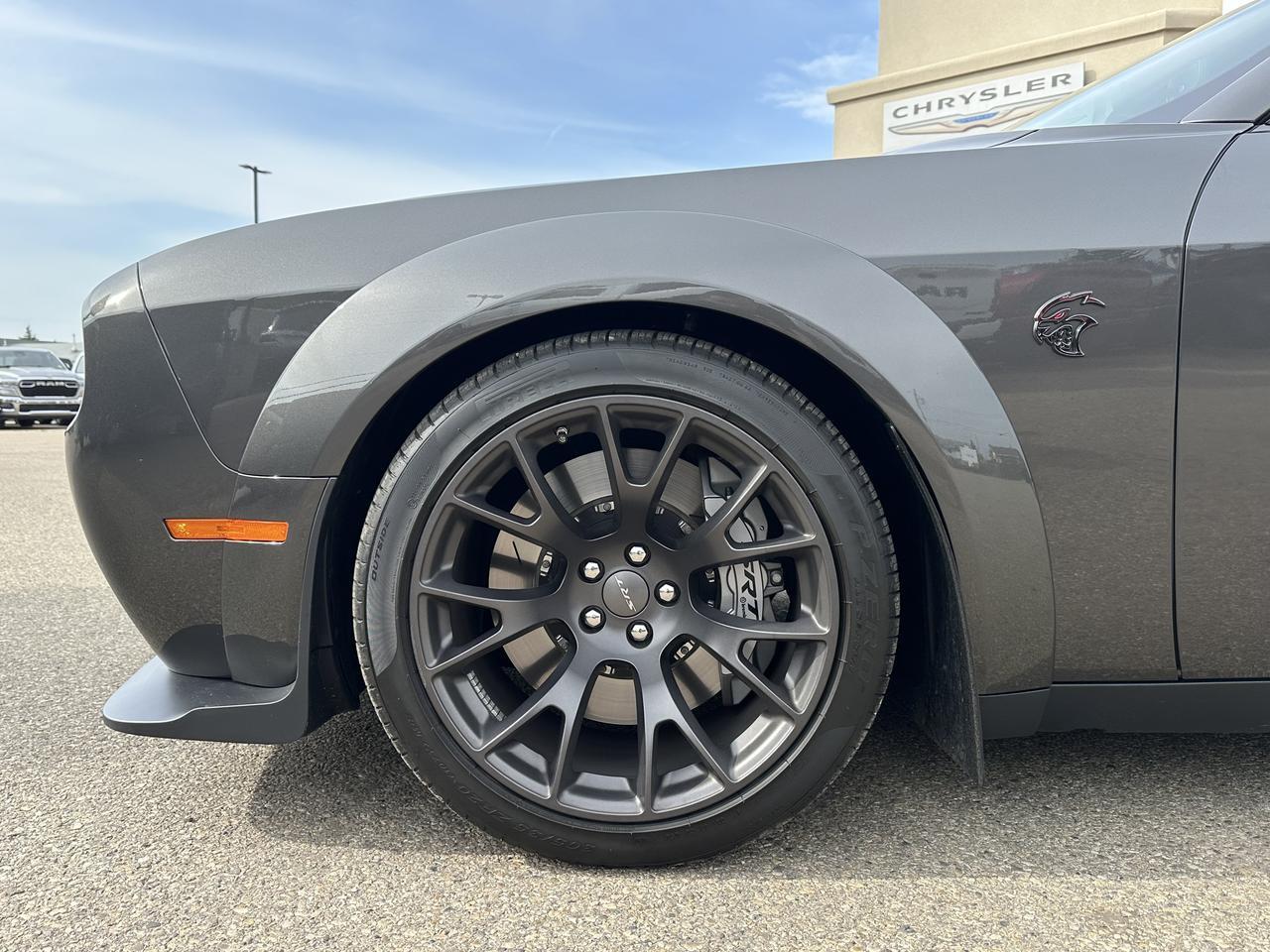 2021 Dodge Challenger SRT Hellcat Redeye Widebody RWD | Carbon & Suede Pkg | Sun Roof | Laguna Leather | Tech Package Redwater AB