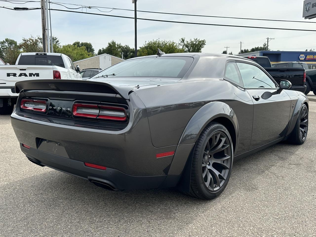2021 Dodge Challenger SRT Hellcat Redeye Widebody RWD | Carbon & Suede Pkg | Sun Roof | Laguna Leather | Tech Package Redwater AB