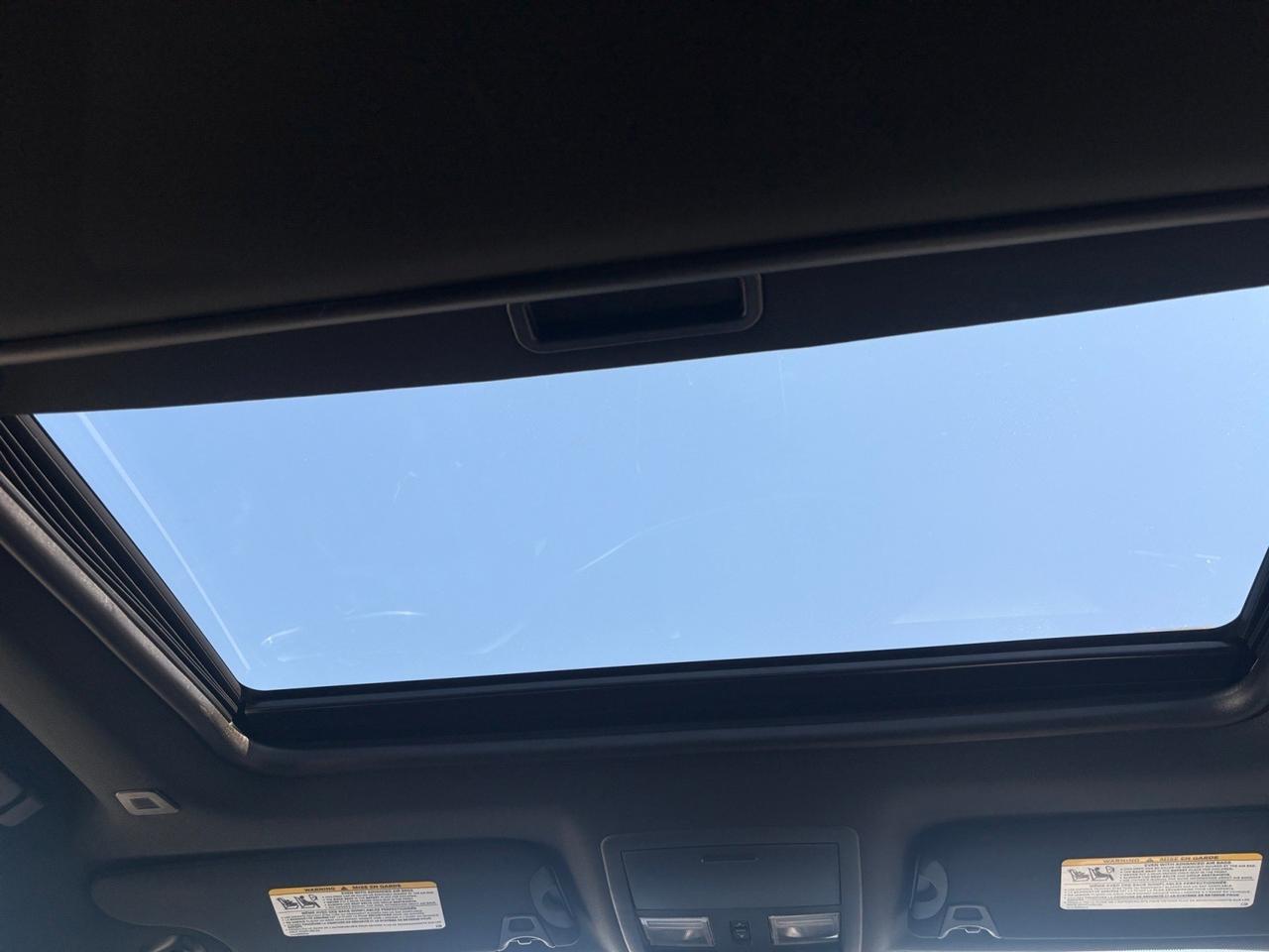 2021 Dodge Challenger SRT Hellcat, SUPERCHARGED 717HP, SUNROOF, BACKUP CAMERA WITH PARKING SENSORS, PADDLE SHIFTERS, APPLE CARPLAY/ANDROID AUTO, BLIND SPOT MONITORING, HEATED & VENTILATED SEATS, LOW MILEAGE, CLEAN CARFAX, NEW CHALLENGE ON THE ROAD!! Virginia Beach VA