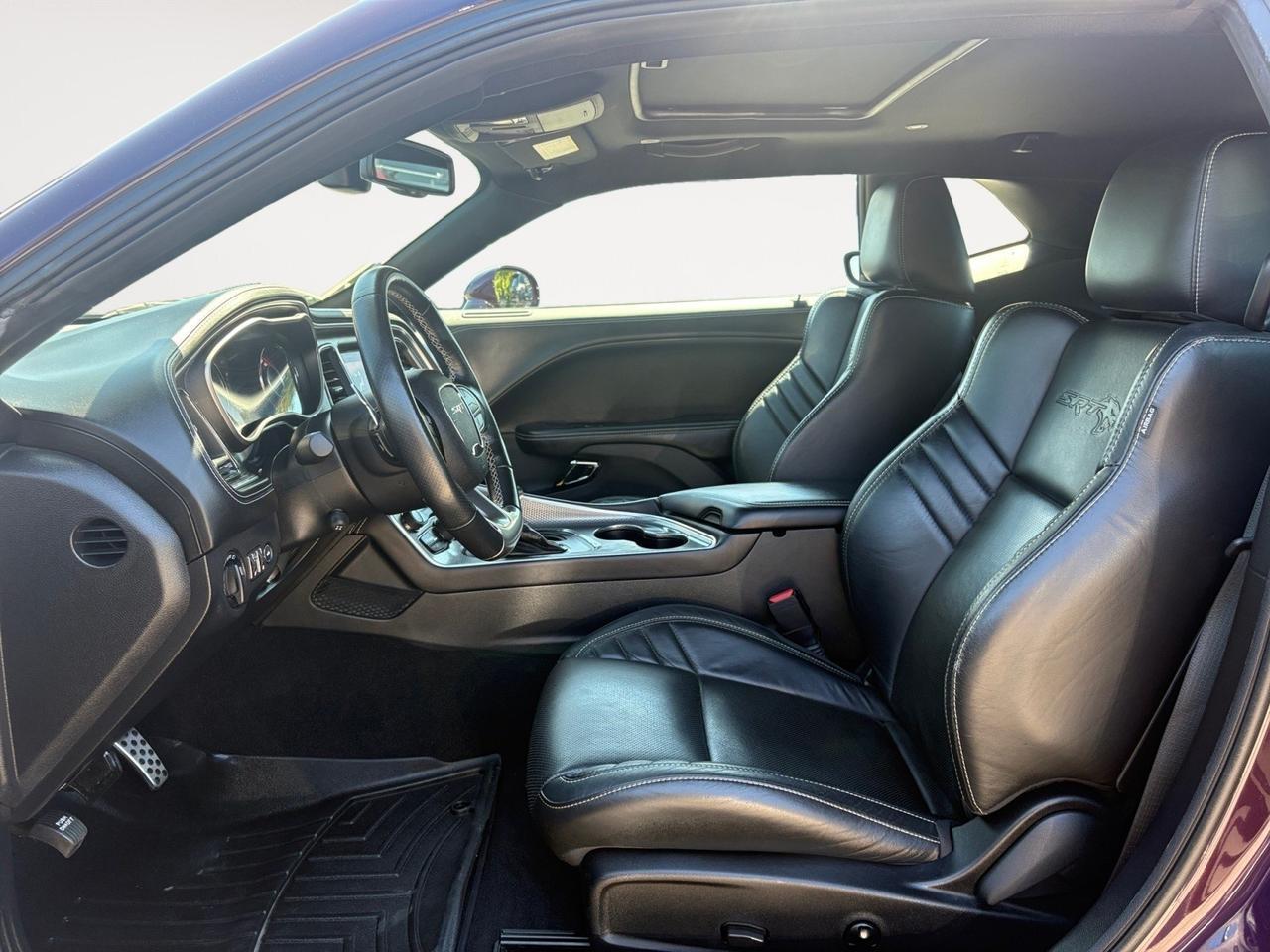 2021 Dodge Challenger SRT Hellcat, SUPERCHARGED 717HP, SUNROOF, BACKUP CAMERA WITH PARKING SENSORS, PADDLE SHIFTERS, APPLE CARPLAY/ANDROID AUTO, BLIND SPOT MONITORING, HEATED & VENTILATED SEATS, LOW MILEAGE, CLEAN CARFAX, NEW CHALLENGE ON THE ROAD!! Virginia Beach VA