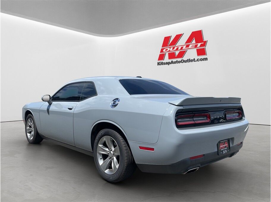 2021 Dodge Challenger SXT Coupe 2D
