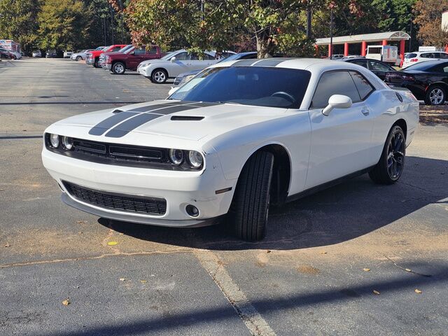 2021 Dodge Challenger SXT